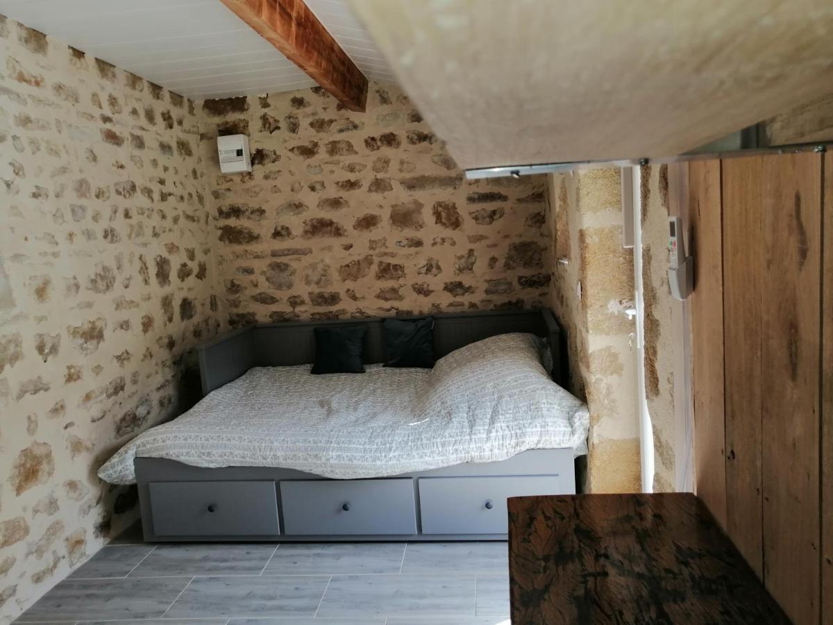 Ferienwohnung La Salamandre Vic-le-Comte Exterior foto